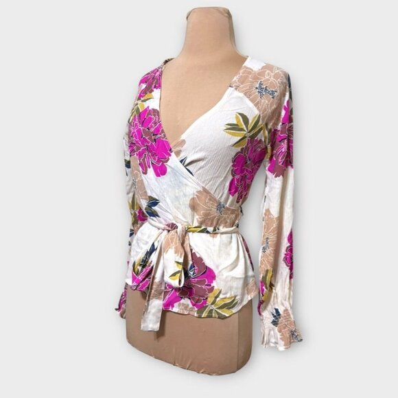 NEW Printed Floral Wrap Blouse Small CREAM MULTICOLOR Boho Pink Billabong NWT - Picture 4 of 10